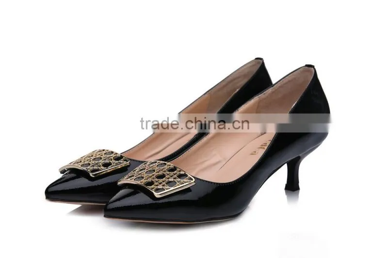 2015 new arrivel fashion design sheepskin slippers women