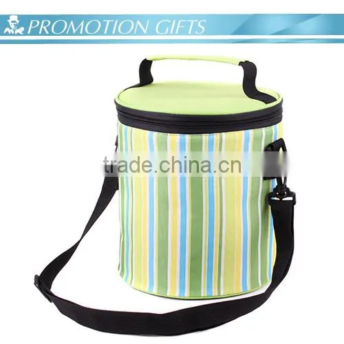 2015 New Style barrel shape insulated mens lunch cooler bag with durable hard liner