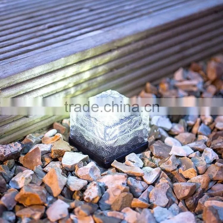 energy saving yellow integrated greenway solar ice brick light