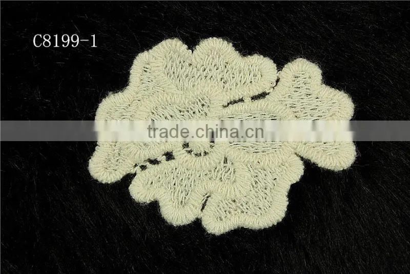 Embroidered cotton small lace collar