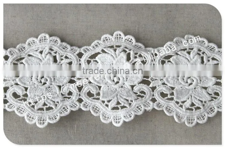 New arrival polyester water soluble embroidery saree lace and border wholesale