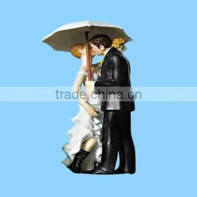 cute polyresin wedding couples