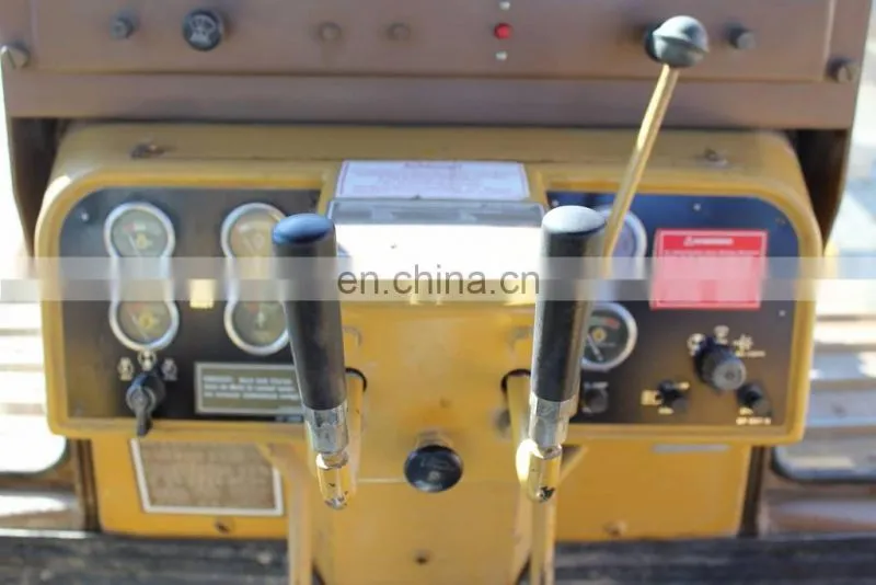 Japan made Caterpillar D4E mini crawler bulldozer used cheap