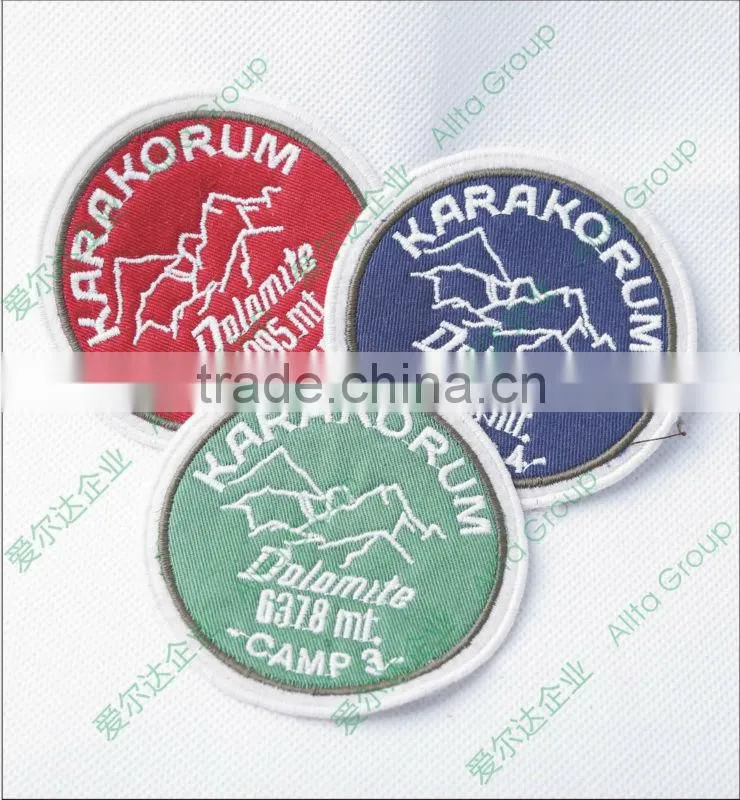 Wholesale factory direct price cheap custom embroidery badge