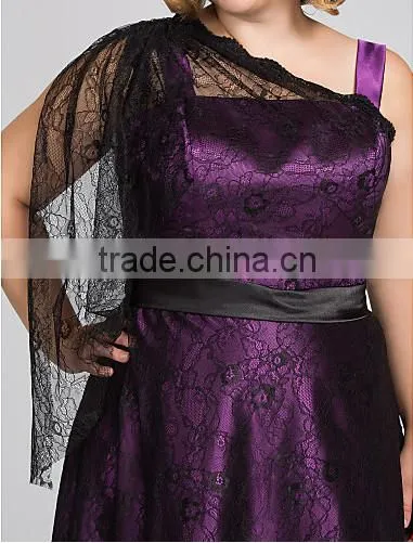 Gorgeous Knee-length Lace Black Sexy Homecoming Dresses Plus Size