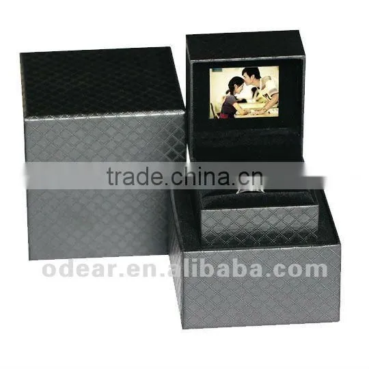 so surprise! red wood video jewellery packaging for ring/pendant/earring