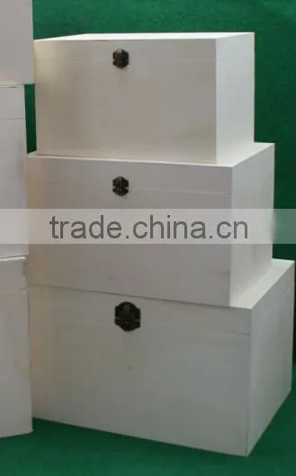 Natural colour wooden toy box