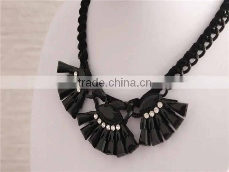 Fashion design arylic necklace, plastic necklace jewelry