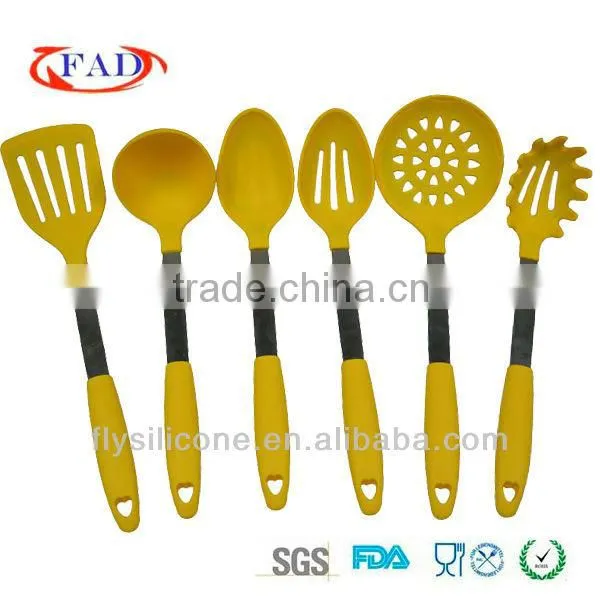 Set of 6 Pieces Heat Resistant silicone Kitchen Utensil