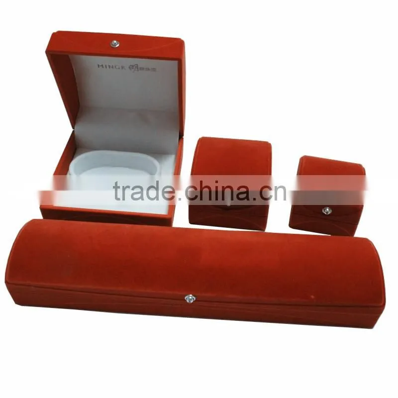 Plastic gift box for rings, necklace, bracelets