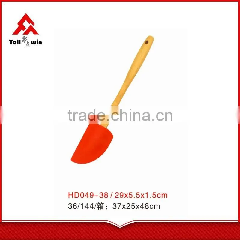 Long handle silicone spatula with wooden handle