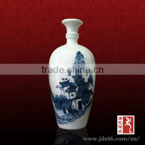 Modern style excellent quallity ceramic white and blue wine bottles made in Jingdezhen