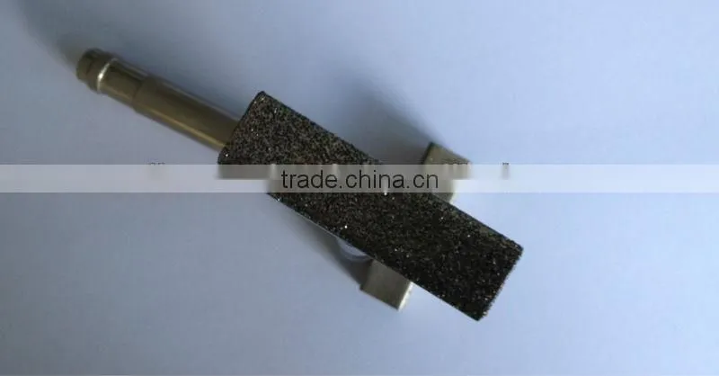 Vacuum brazed T-bar diamond dresser for grinding wheel