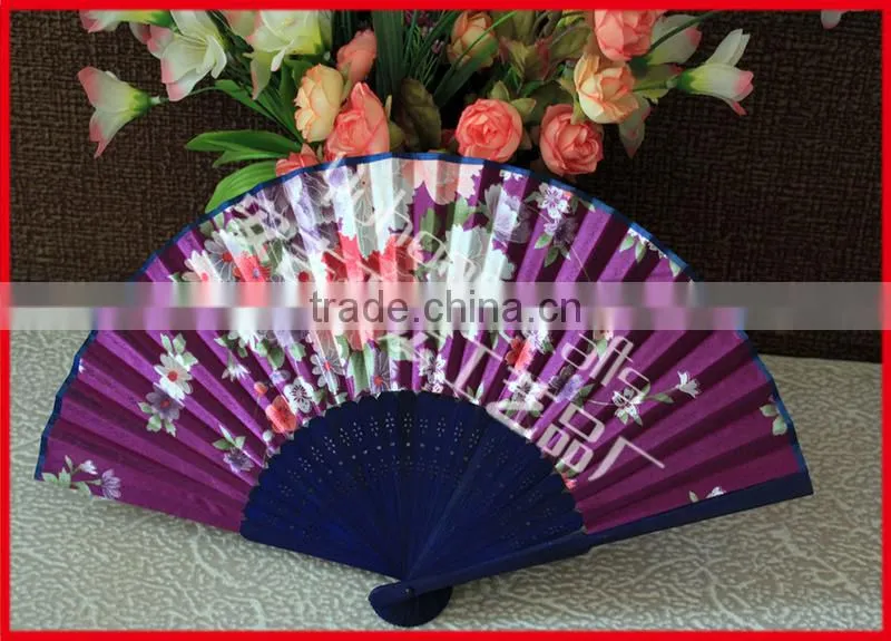 Customized bamboo Chinese gift fan