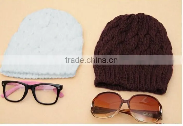 In autumn and winter to keep warm knitting cap couples pur color upset twist cap