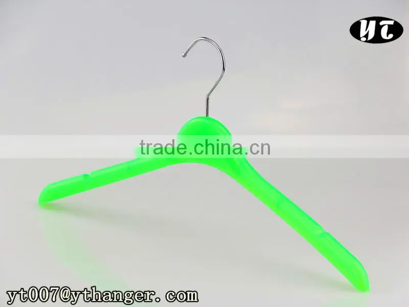 Cheap Colorful Plastic Hanger with Good Quality for Children/adults