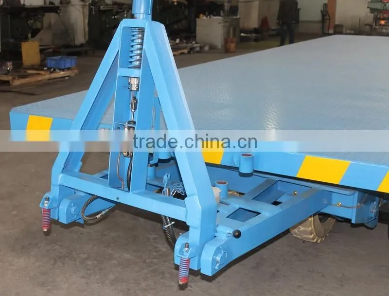 Transport flatbed trailer