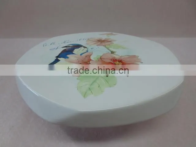 Lucky Clover Decal Ceramic Flat Cake Plate Stand with High Quality