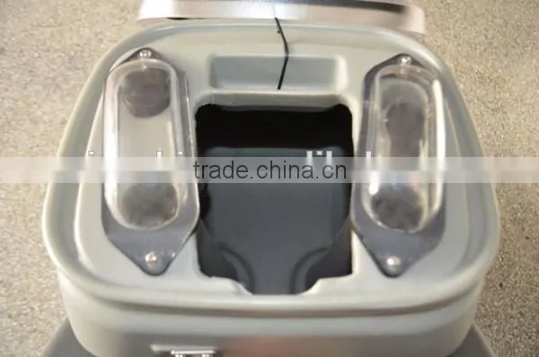 Deep clean carpet extraction machine