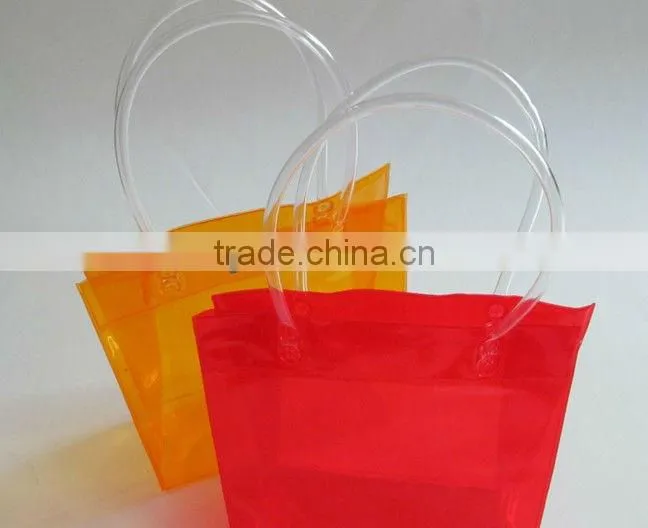 Die-cut PVC plastic handle bag with button for shopping/gift