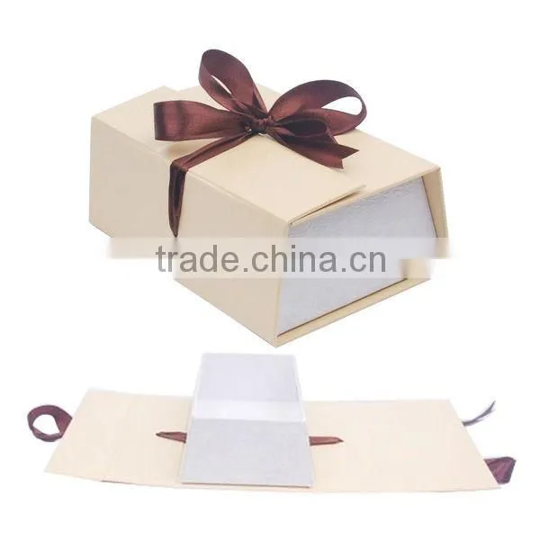 2015 factory price high quality folding box board&wedding gift folding box wholesale