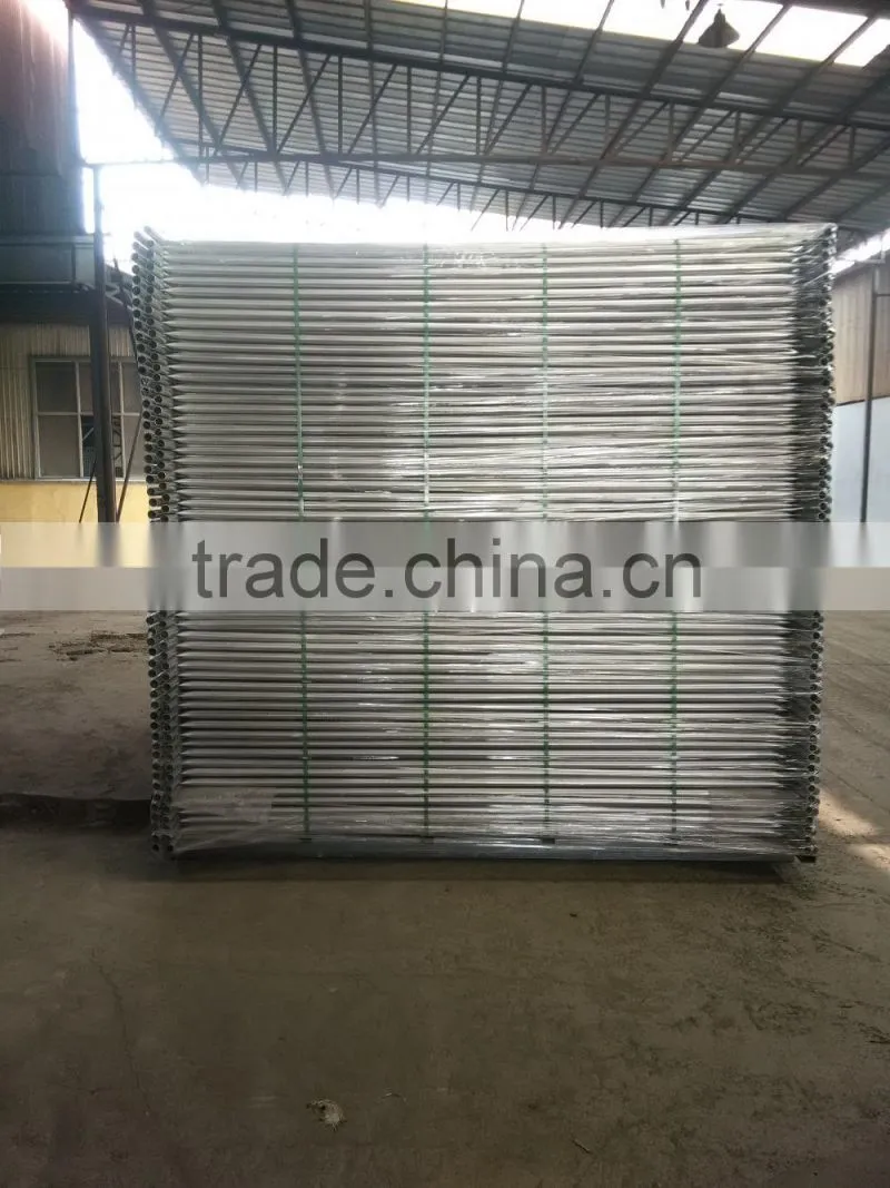 Outdoor event temporary fence