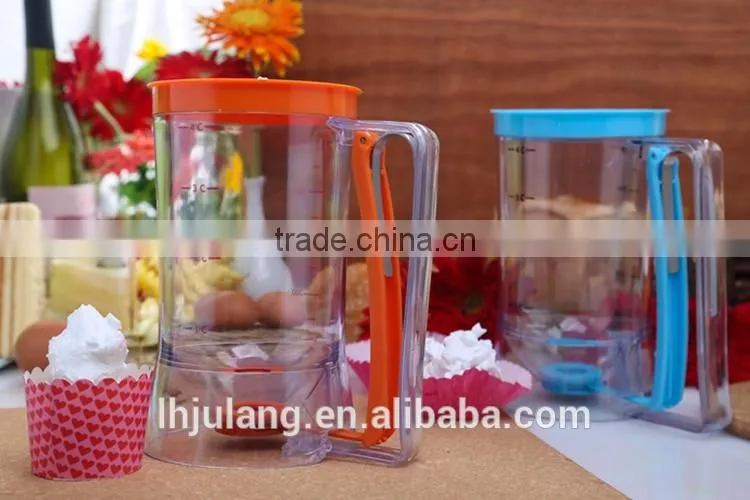 New Design Pancake cake batter dispenser/Plastic cupcake batter dispenser with Measuring