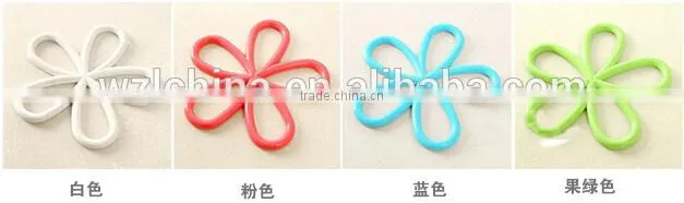 wholesale high quality plum-shaped anti-slip mat hot pot table PVC insulated soft pvc coaster