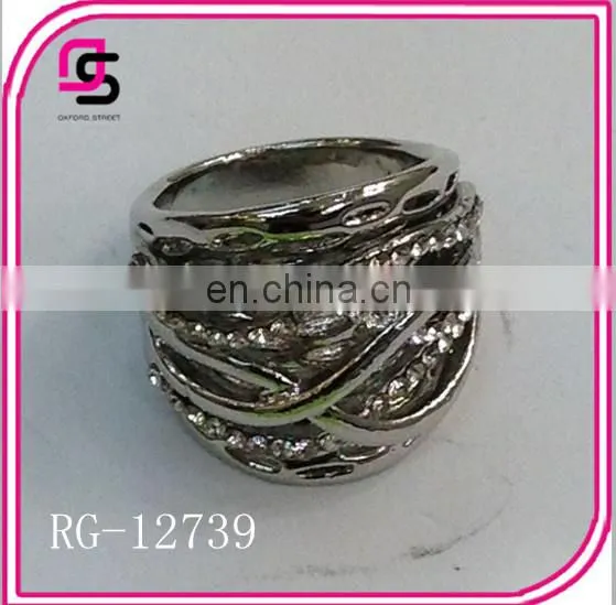 Fashion alloy cross ring with rhinestone