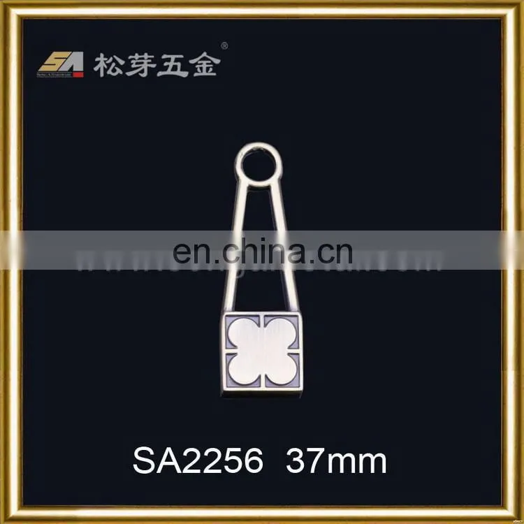Innovative hot sale customized ski jackets zip pullers