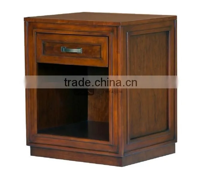 NI-196 Old-Fashioned Wood Bedside Nightstand