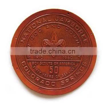 Custom debossed ,embossed round brown leather patch for jeans