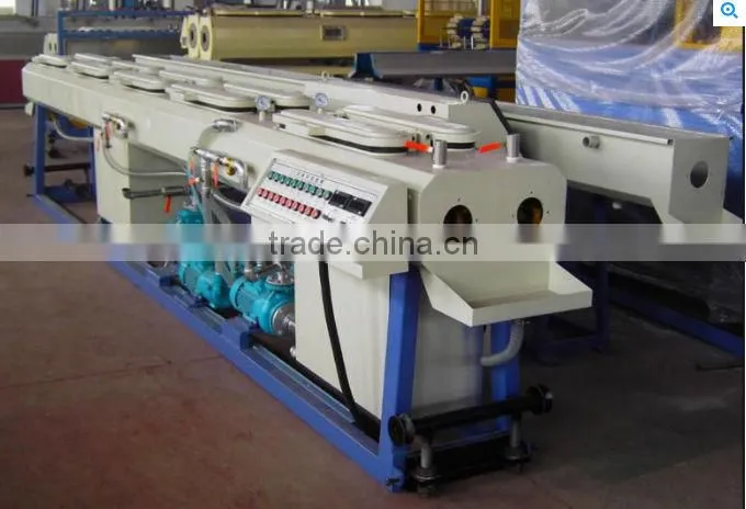 PVC pipe vacuum sizing machine