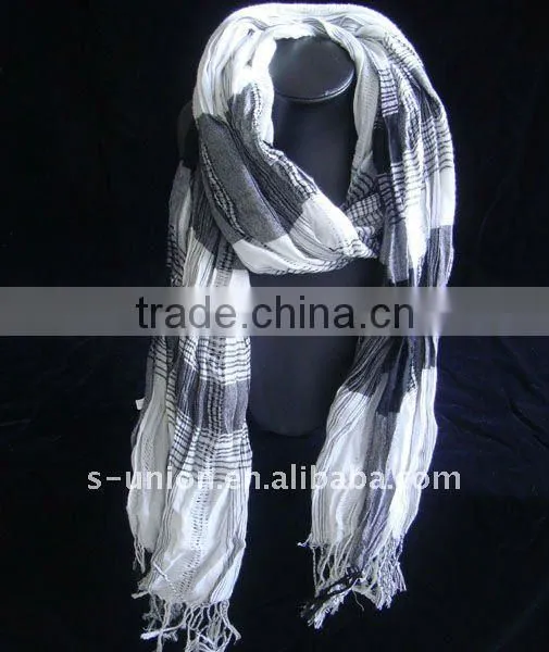 Fashion pretty ladies shawl 2011