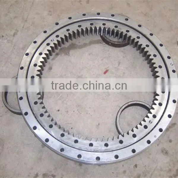 131.32.800 Cylindrical Roller Slewing Bearing External Gear