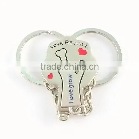 Cute design metal love couple keychains