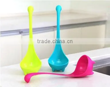 Wholesale Stock Colorful Plastic Stand Soup Spoon