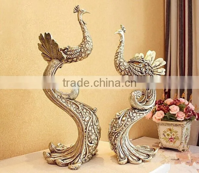 High Quality small resin peacock chair