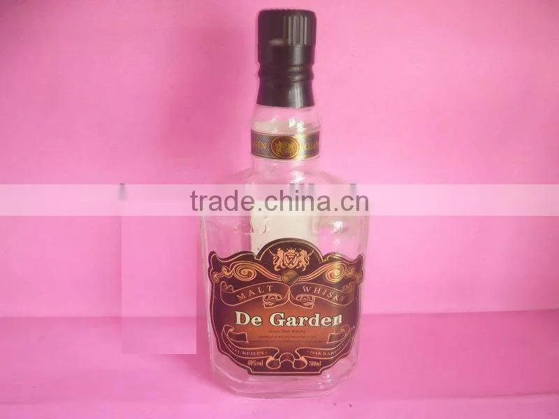 Aluminum Cap Whisky Bottle
