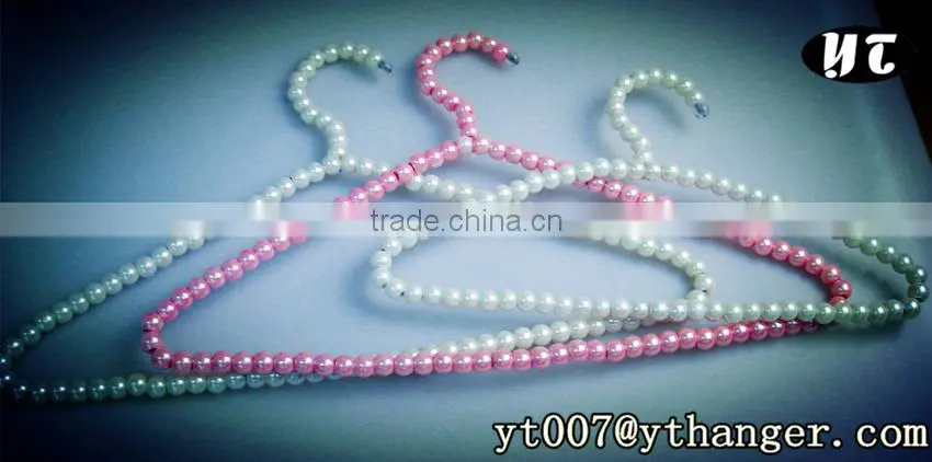 PH-YT-051 beautiful wire hanger coated pearl for display