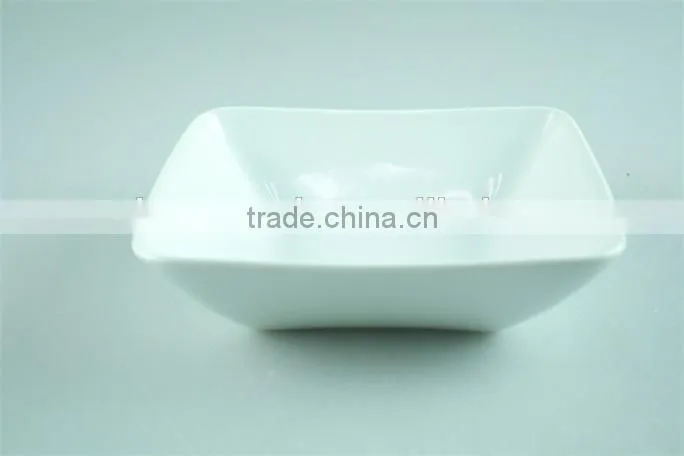 White Serveware Porcelain Serving soup Tureen with Lid