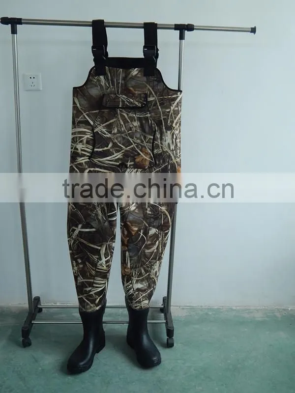 Neoprene hunting wader