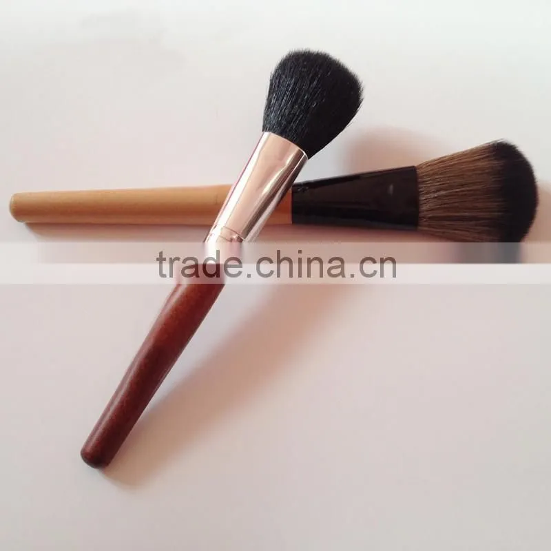 High Grade Cosmetic Makeup Brush For Women