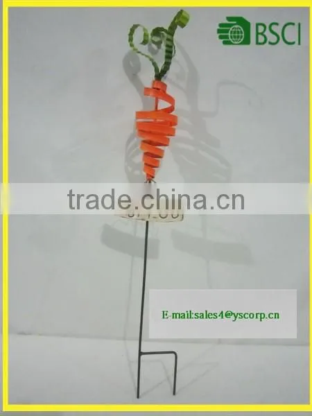 YS2015A229 Spring Carrot Vegetable Wrought Iron Garden Stake