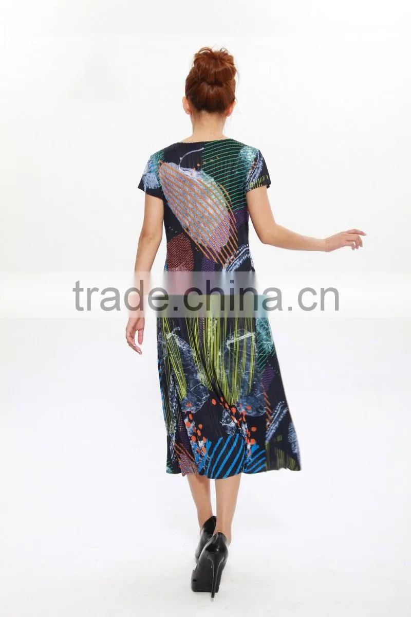 Wholesale chromatic wrinkle clothing slimming A-line dress for lady