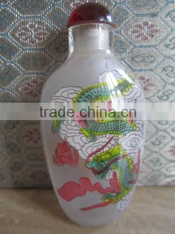 Chinese Traditional snuff box c/w Picture of Dragon Gallop