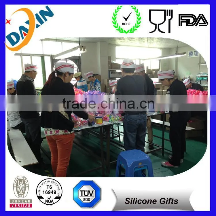 promotional gifts silicone hand sanitizer holders hand gel holders