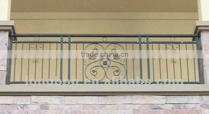 2014 Top-selling rod iron pvc coated garden fencing