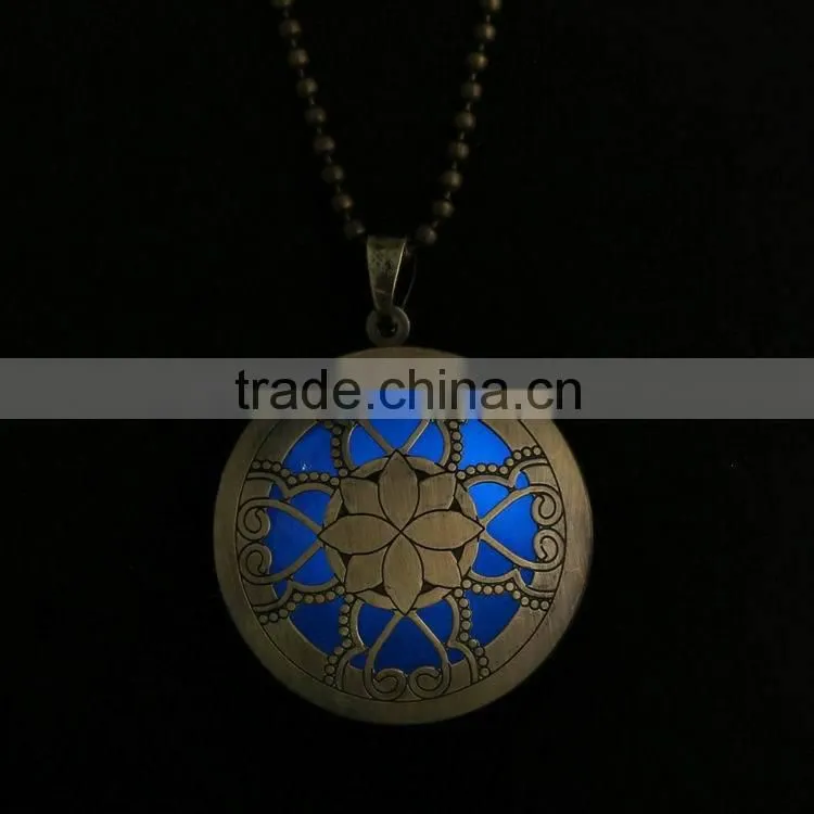 many styles!necklace for Christmas/ Necklace For Girls Party Dress Up
