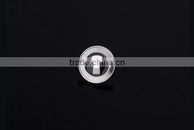 Wholesale mens skull lapel pin manufacturers china